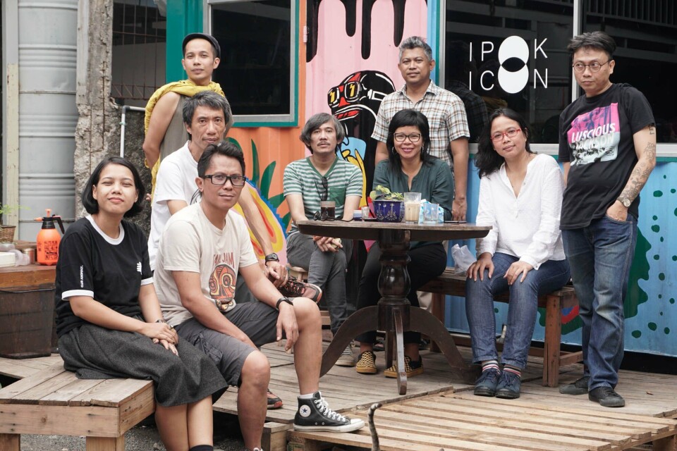 ruangrupa, f.l.t.r Ajeng Nurul Aini, farid rakun, Iswanto Hartono, Mirwan Andan, Indra Ameng, Daniella Fitria Praptono, Ade Darmawan, Julia Sarisetiati, Reza Afisina, 2019. Photo: Jin Panji