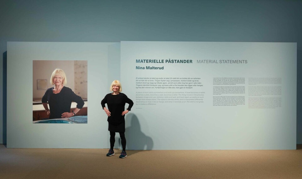 Nina Malterud i utstillingen Materielle påstander på Kode i Bergen. Foto Øystein Klakegg.