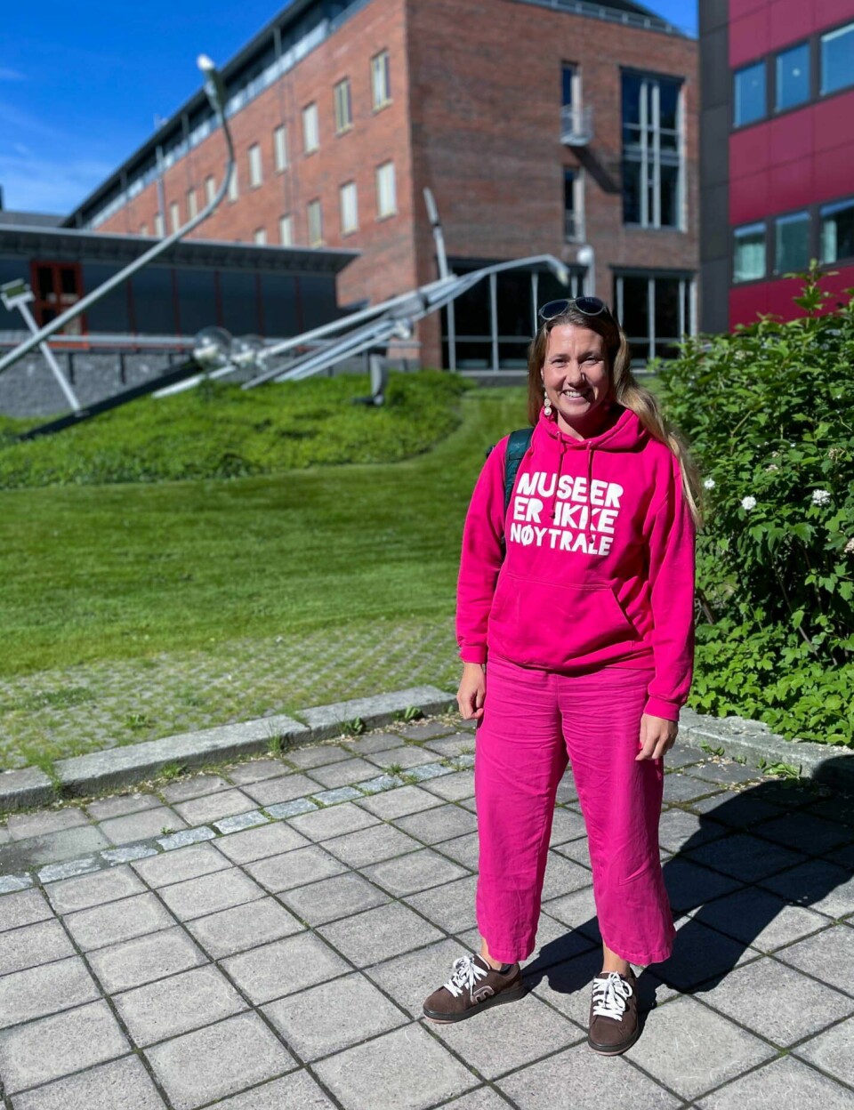 Charis Gullickson på campus, UiT norges arktiske universitet i Tromsø. Foto: Hilde Sørstrøm