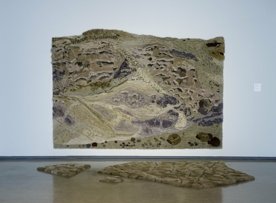 Alexandra Kehayoglou, Lago Salitroso, 2019. Håndtuft, ull. Foto: Dag-Arve Forbergskog Alexandra Kehayoglou, Lago Salitroso, 2019. Håndtuft, ull. Foto: Dag-Arve Forbergskog
