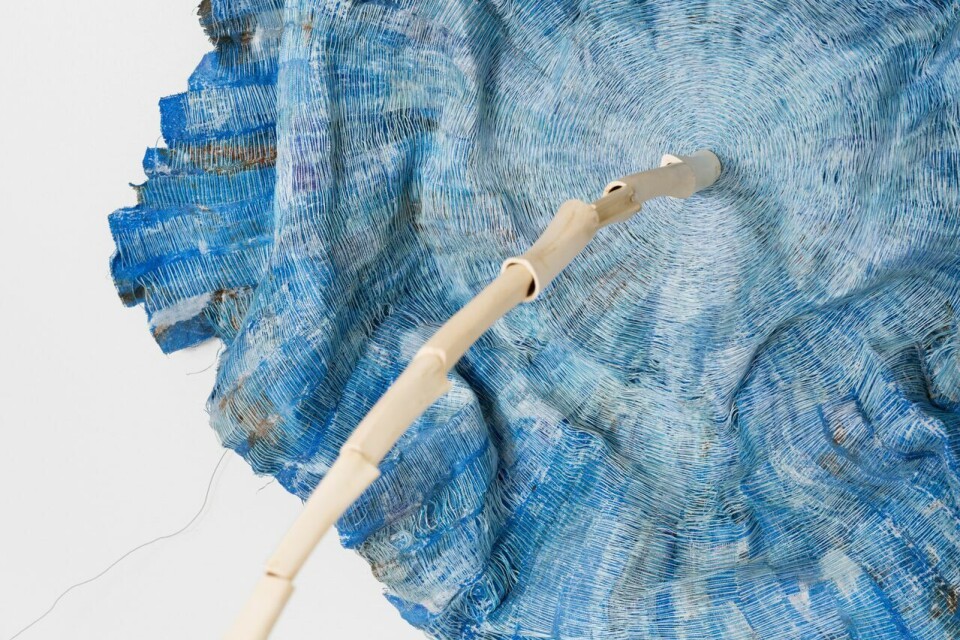 Aslaug M. Juliussen, Mangfoldige ting – Syn i sying IV (detalj). Foto: Kjetil Rydland/Nordnorsk Kunstmuseum Aslaug M. Juliussen, Mangfoldige ting – Syn i sying IV (detalj). Foto: Kjetil Rydland/Nordnorsk Kunstmuseum