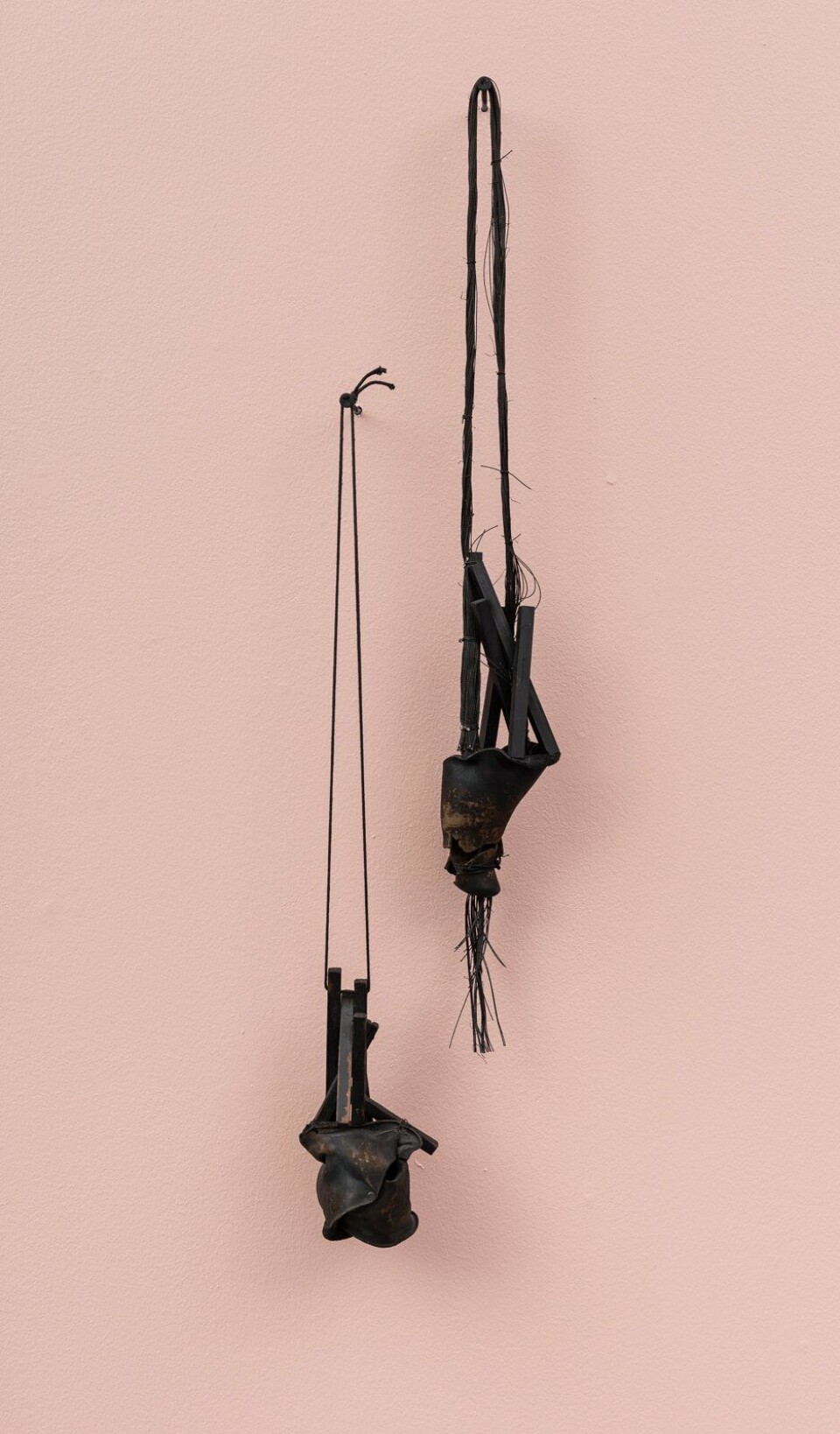Jorge Manilla, Dust of a broken love, 2010. Foto: Thomas Tveter Jorge Manilla, Dust of a broken love, 2010. Foto: Thomas Tveter